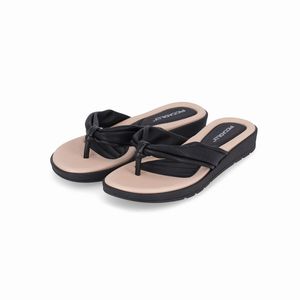 Chinelo Rejane Preto
