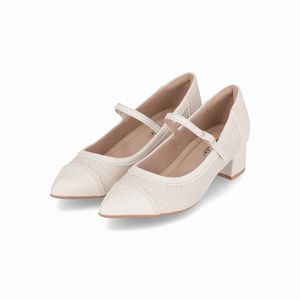 Scarpin Taci Salto Médio Off White