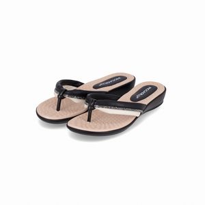 Chinelo Camila Preto
