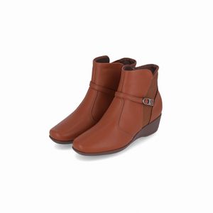 Bota Ivone Cano Curto Anabela Conhaque