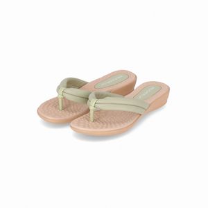 Chinelo Camila Erva Doce