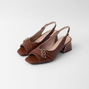 Slingback Renee Salto Médio Conhaque